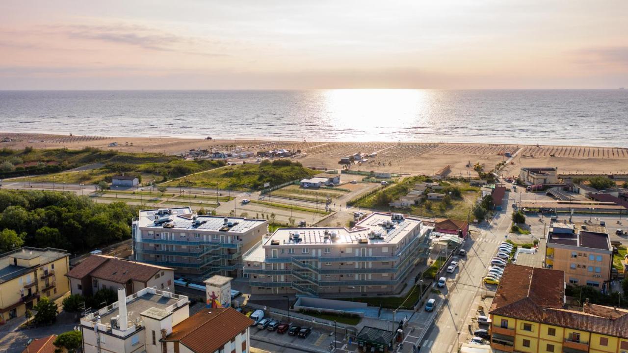 Sabbia & Mare Aparthotel Rosolina Mare Exterior photo